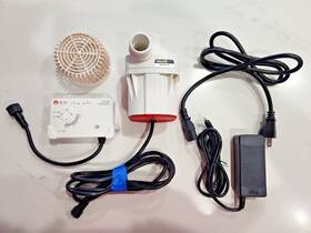Octo-4 Reef Octopus Varios Aquarium Skimmer Pump - Used Great Condition