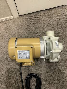 204005 Reeflo Hammerhead/barracuda Gold Hybrid 6000/4300 Gph 115/230v External Pump