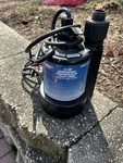 Superior Pump 91250 1/4 Hp Submersible Thermoplastic Utility 120V Good Cond. Fixed Price $38.00.
