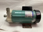 Iwaki Magnet PUMP,MD-40RT-220N,2-POLE 220/240V 2700/3100RPM 50/60HZ. Fixed Price $220.00.